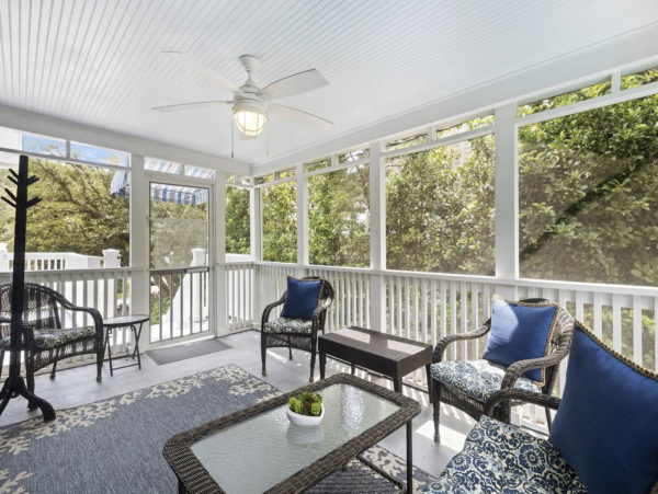 Classic Isle of Palms Bungalow 2 blocks to the beach with private pool